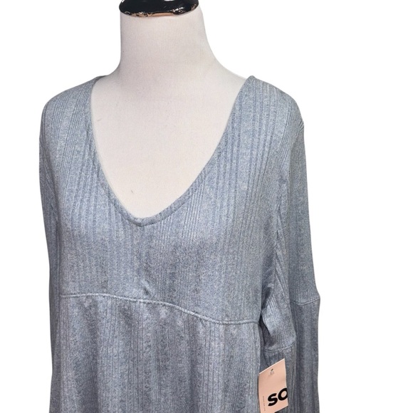 SO Sonoma Goods for Life Women's Knit Top Junior Size Large NWT Baby Blue V-Neck - Picture 3 of 9
